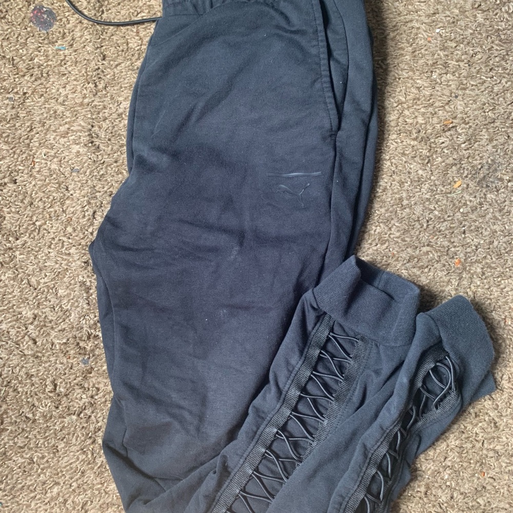 Woman’s puma leggings